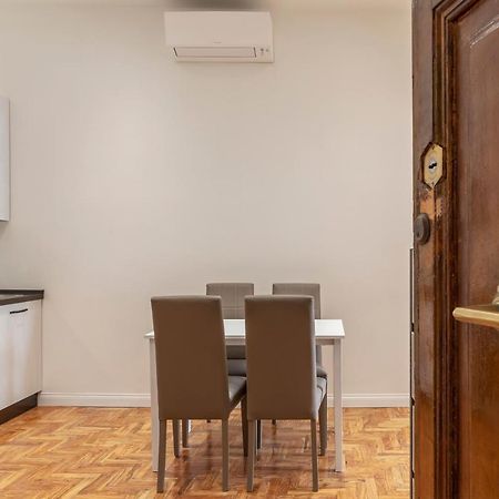 Rione Prati Elegant Apartment With Balcony Roma Dış mekan fotoğraf