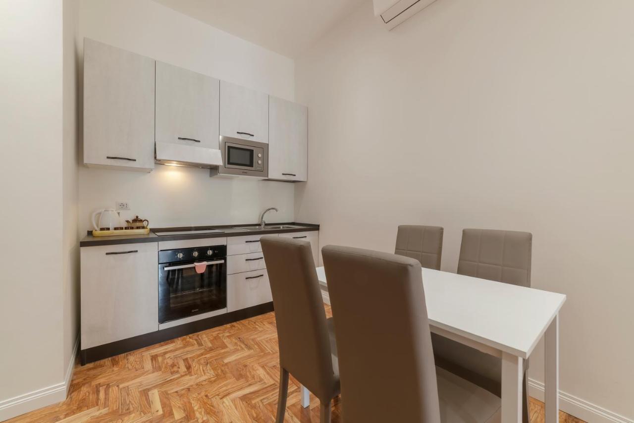 Rione Prati Elegant Apartment With Balcony Roma Dış mekan fotoğraf